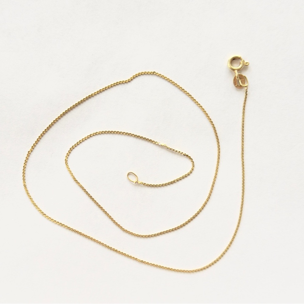 Delicate 14K Gold Italian Serpentine Chain 1.53g